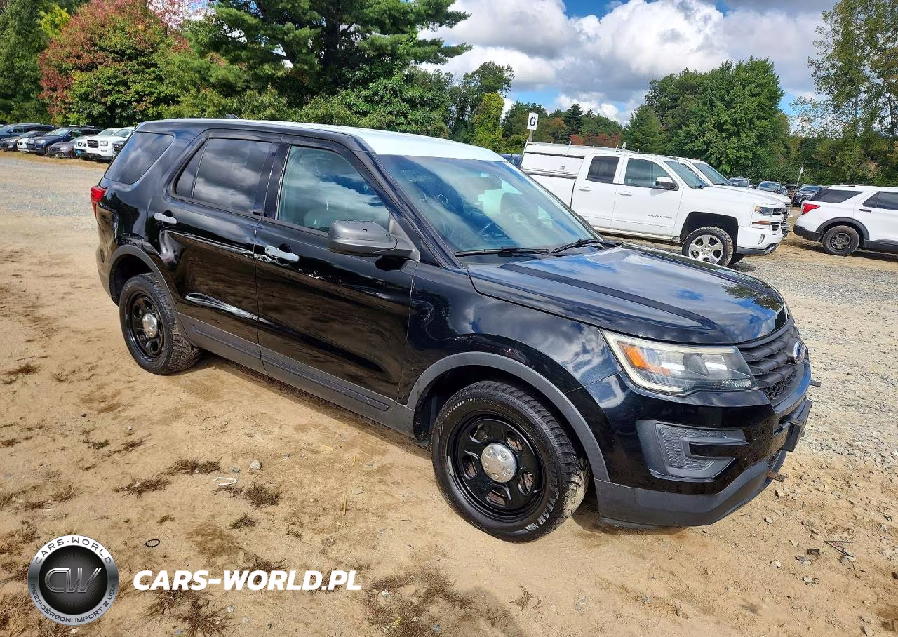 2017 Ford Explorer Police Interceptor VIN:1FM5K8ARXHGB55830 - 4