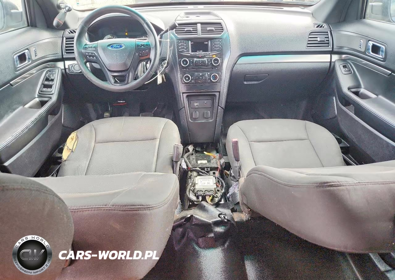 2017 Ford Explorer Police Interceptor VIN:1FM5K8ARXHGB55830 - 8