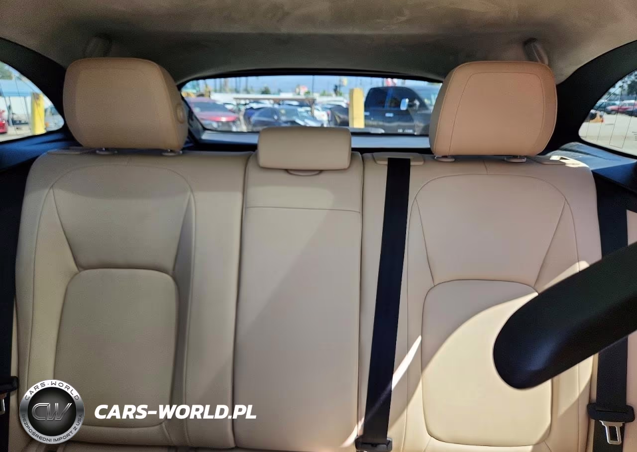 2020 Jaguar F-Pace Premium VIN:SADCJ2FX0LA627536 - 10