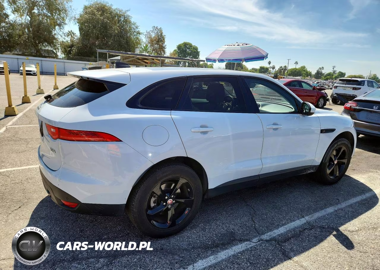 2020 Jaguar F-Pace Premium VIN:SADCJ2FX0LA627536 - 3