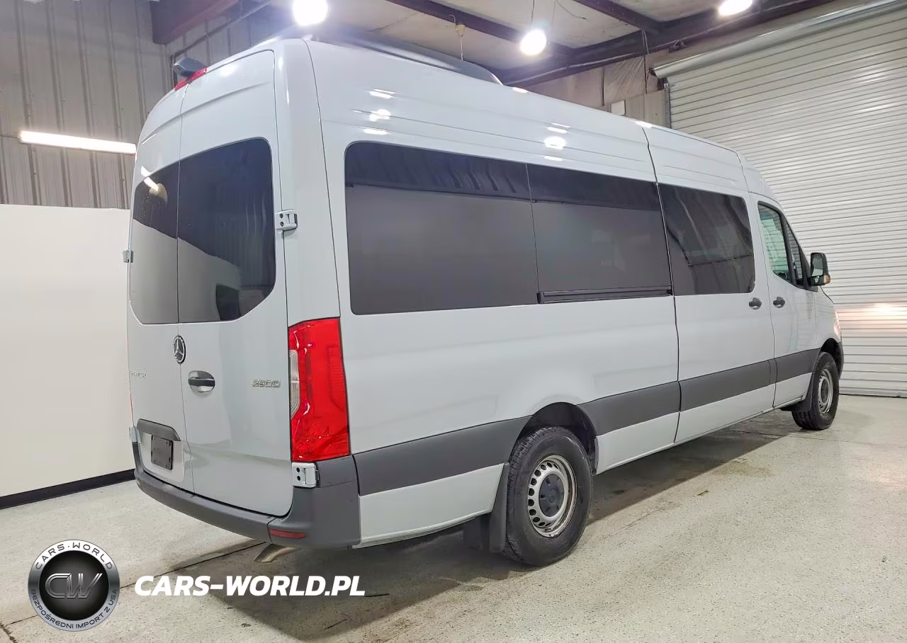 2026 Mercedes-Benz Sprinter 2500 VIN:W1Z4KGHY3TT609074 - 3