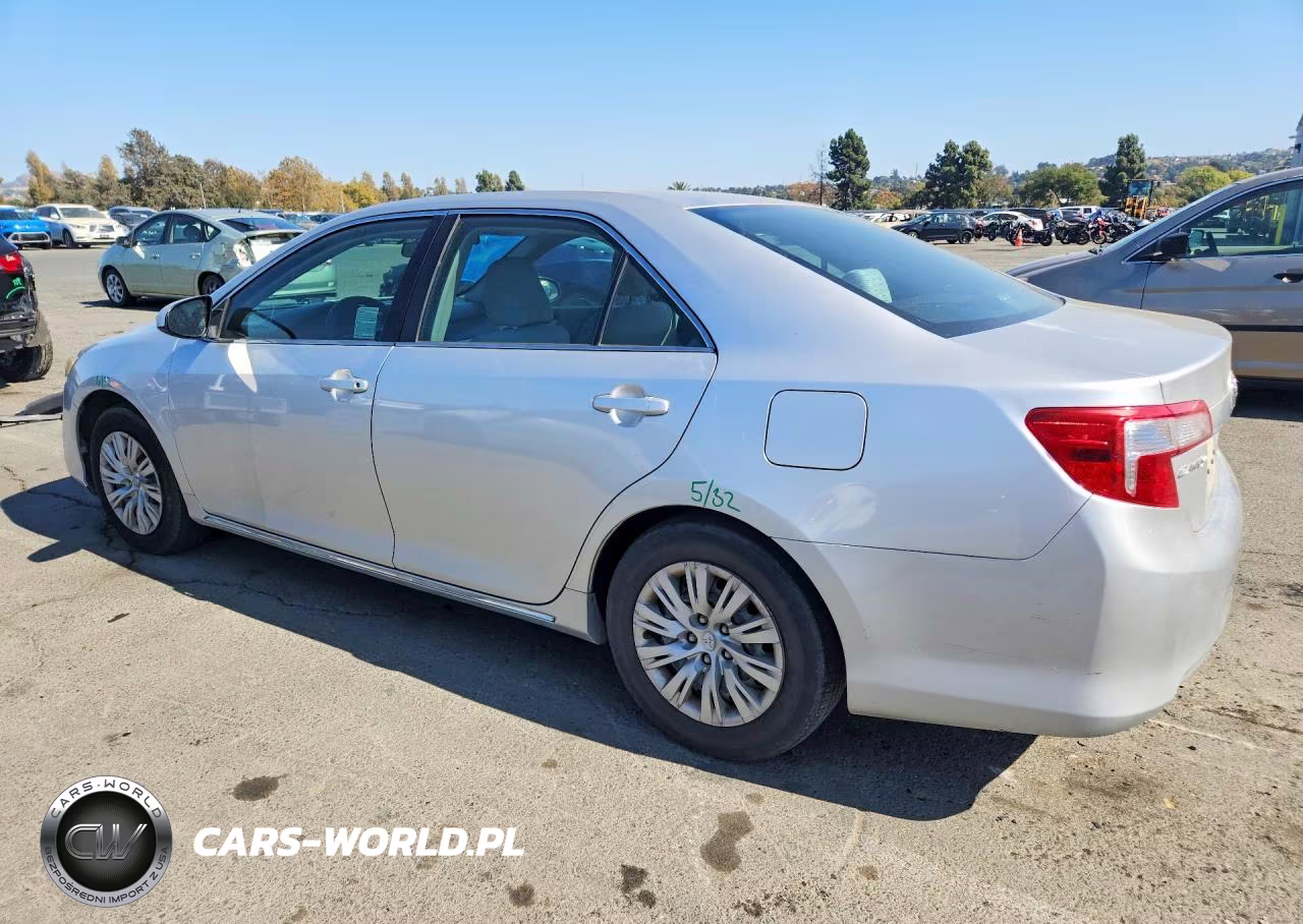 2014 Toyota Camry Le VIN:4T1BF1FK5EU405952 - 2