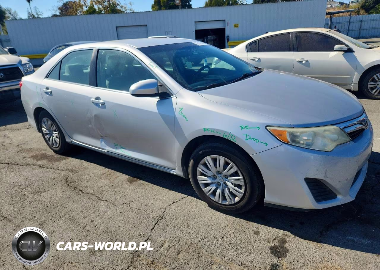 2014 Toyota Camry Le VIN:4T1BF1FK5EU405952 - 4