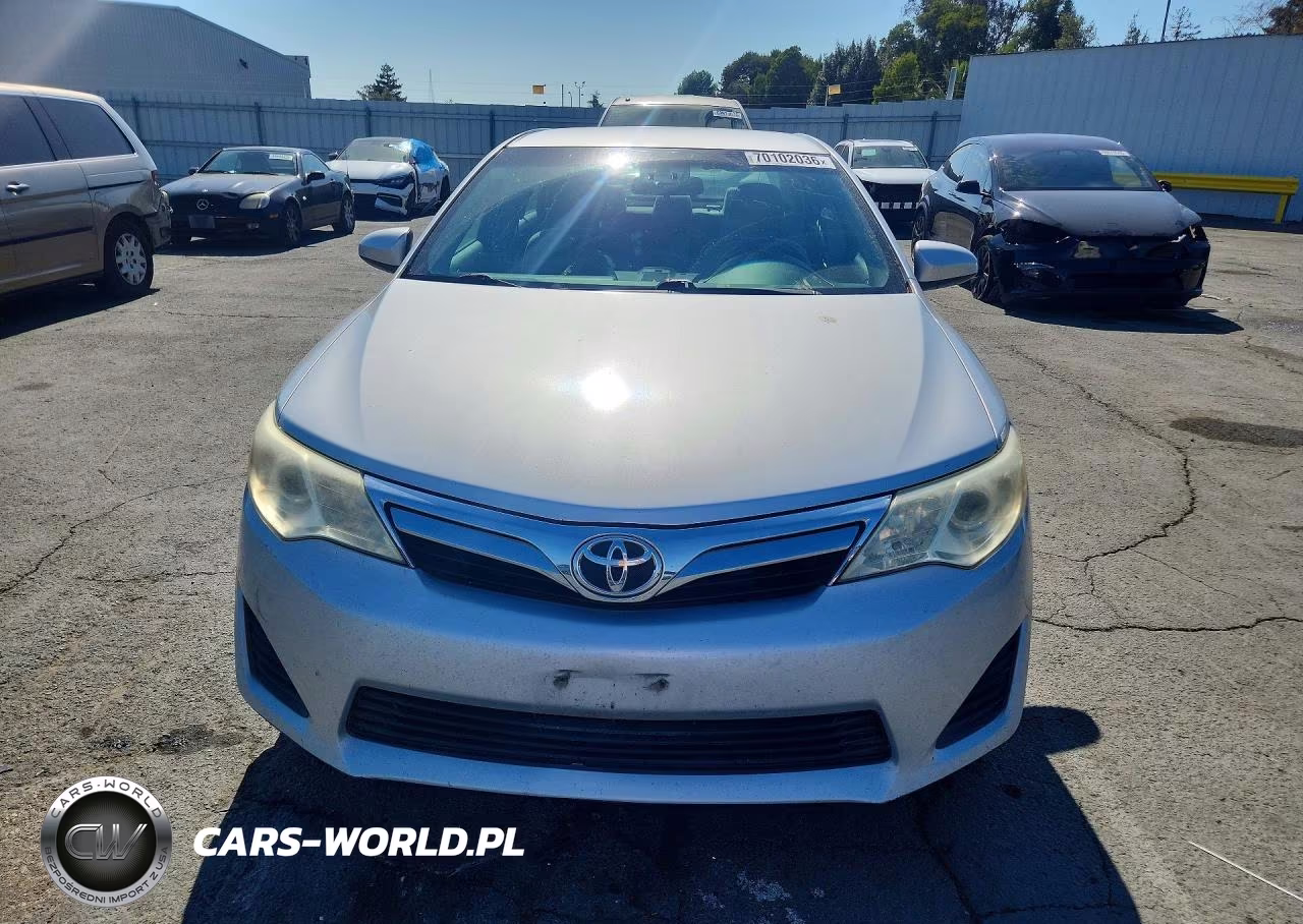 2014 Toyota Camry Le VIN:4T1BF1FK5EU405952 - 5