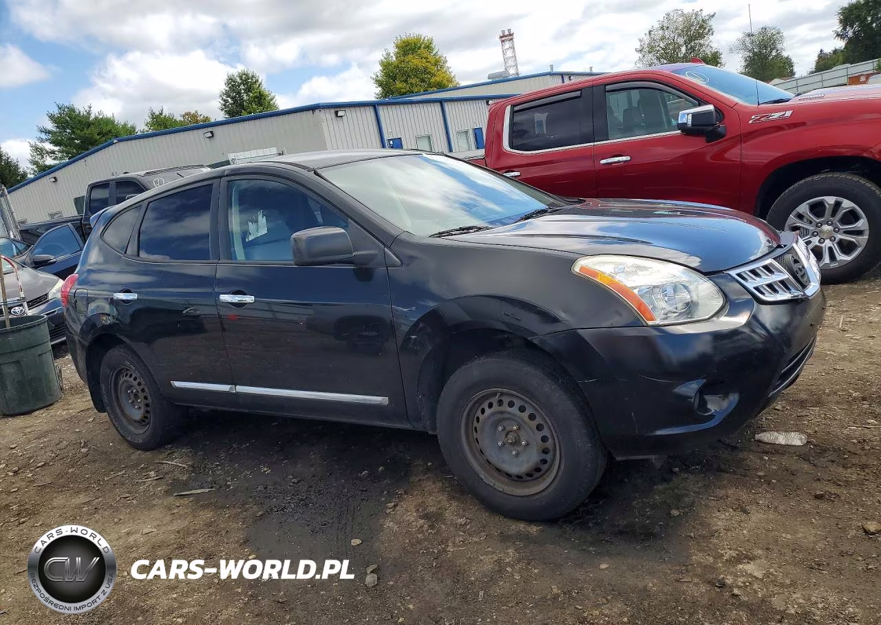 2013 Nissan Rogue S VIN:JN8AS5MT0CW611183 - 4