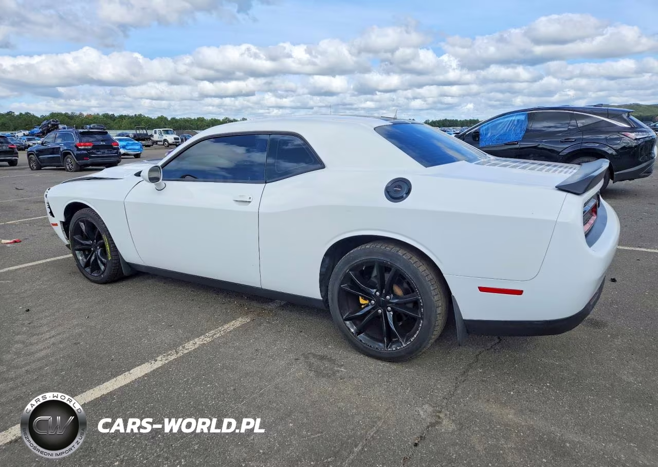 2016 Dodge Challenger Sxt VIN:2C3CDZAG7GH120261 - 2