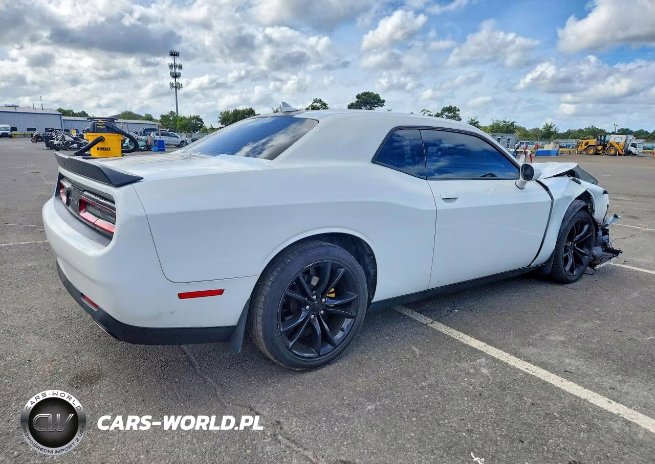 2016 Dodge Challenger Sxt VIN:2C3CDZAG7GH120261 - 3
