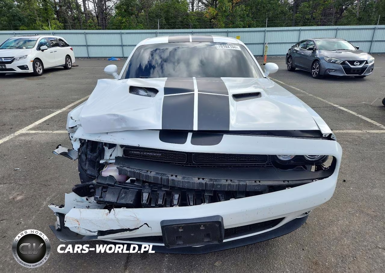 2016 Dodge Challenger Sxt VIN:2C3CDZAG7GH120261 - 5
