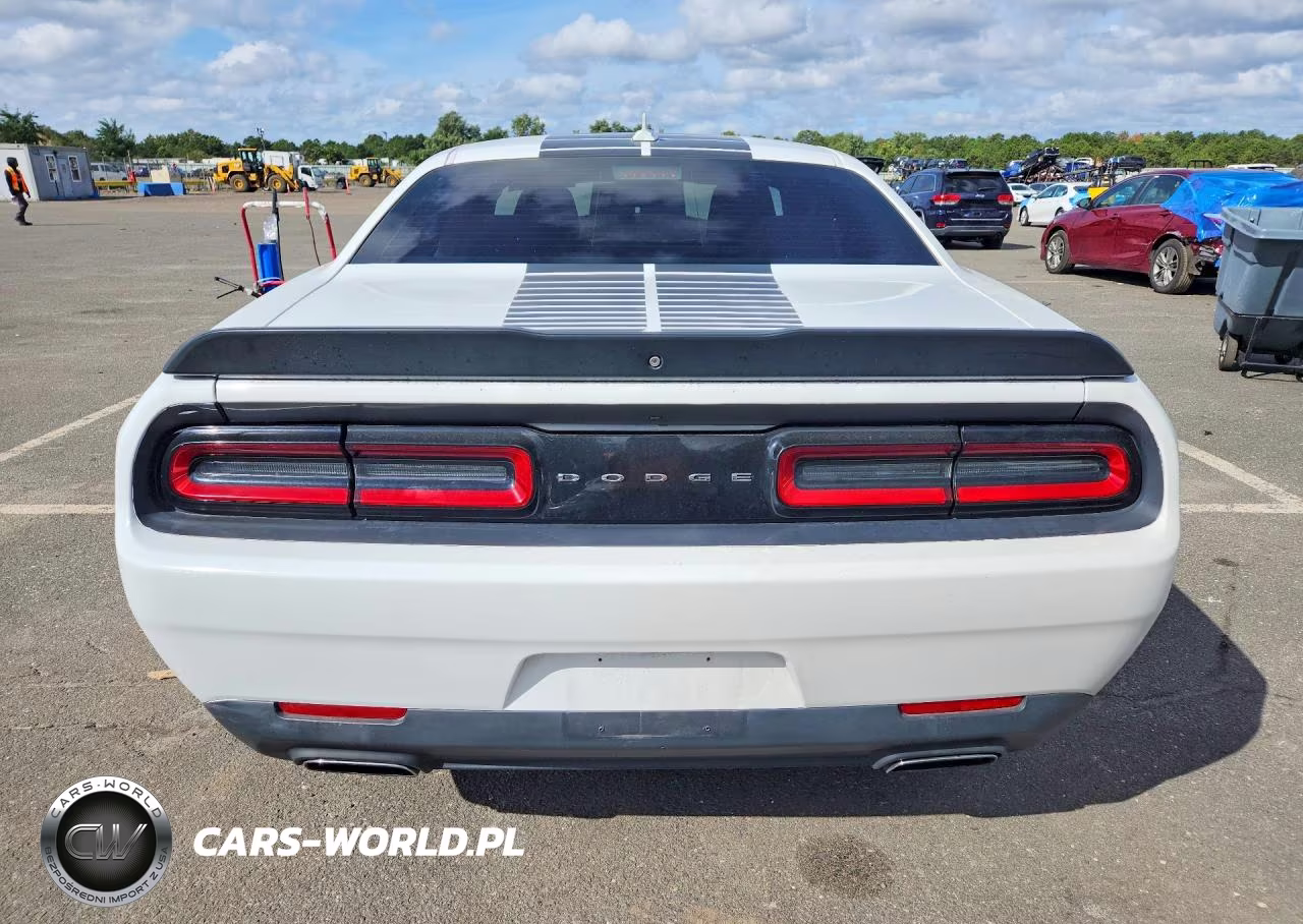2016 Dodge Challenger Sxt VIN:2C3CDZAG7GH120261 - 6
