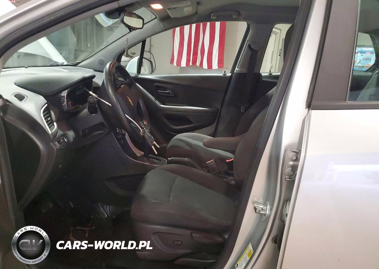 2018 Chevrolet Trax Ls VIN:KL7CJKSB7JB524477 - 7