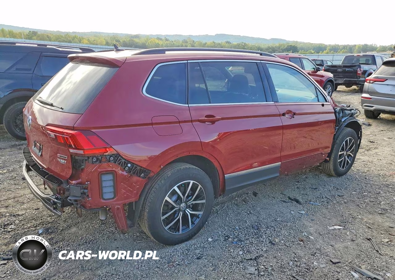 2021 Volkswagen Tiguan Se VIN:3VV2B7AX6MM100079 - 3