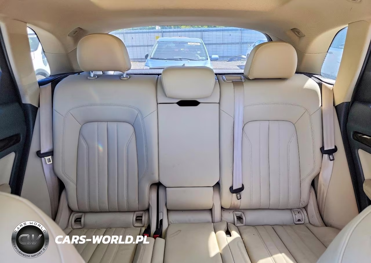 2019 Audi Q5 Premium Plus VIN:WA1BNAFY7K2071808 - 10
