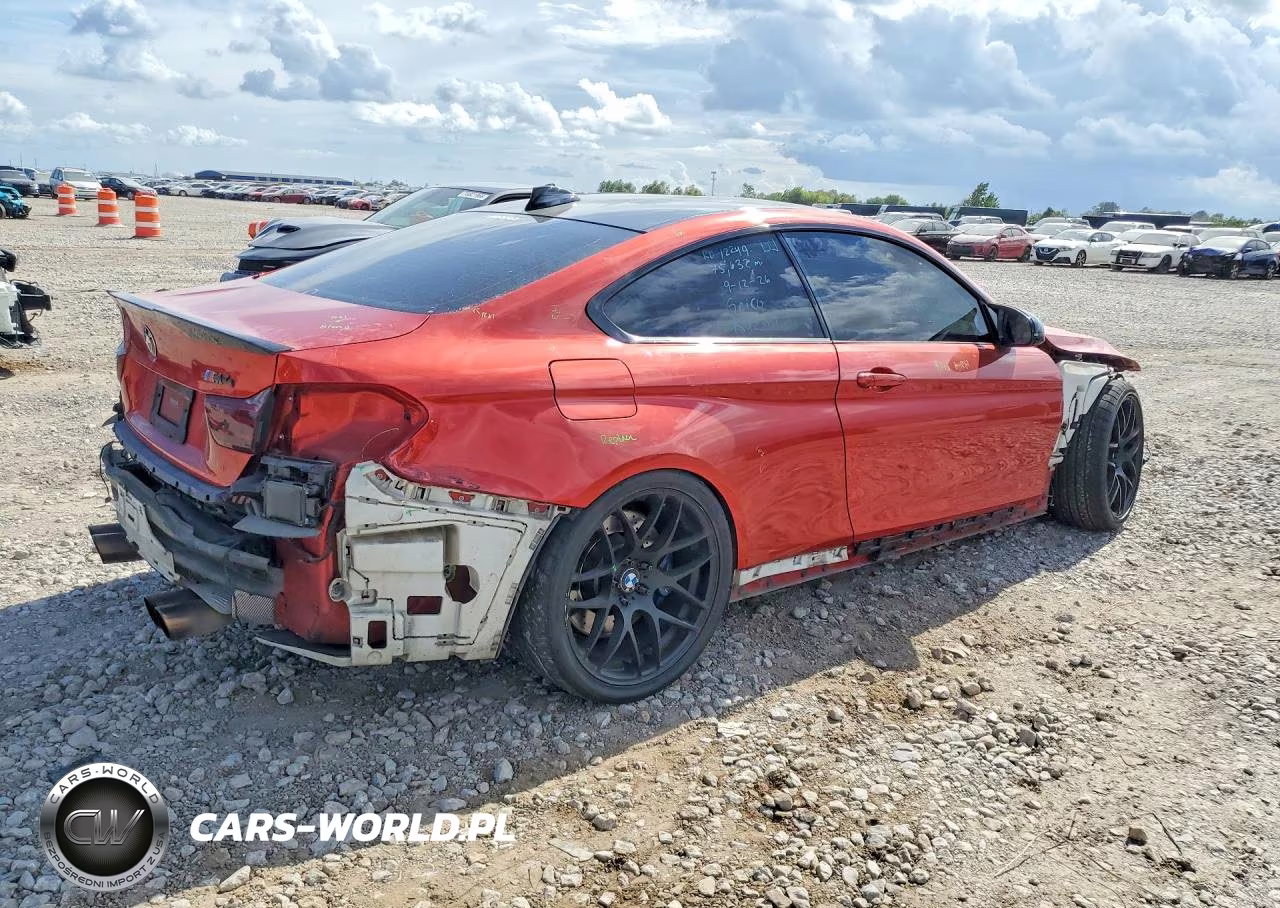 2016 BMW M4 VIN:WBS3R9C5XGK335790 - 3
