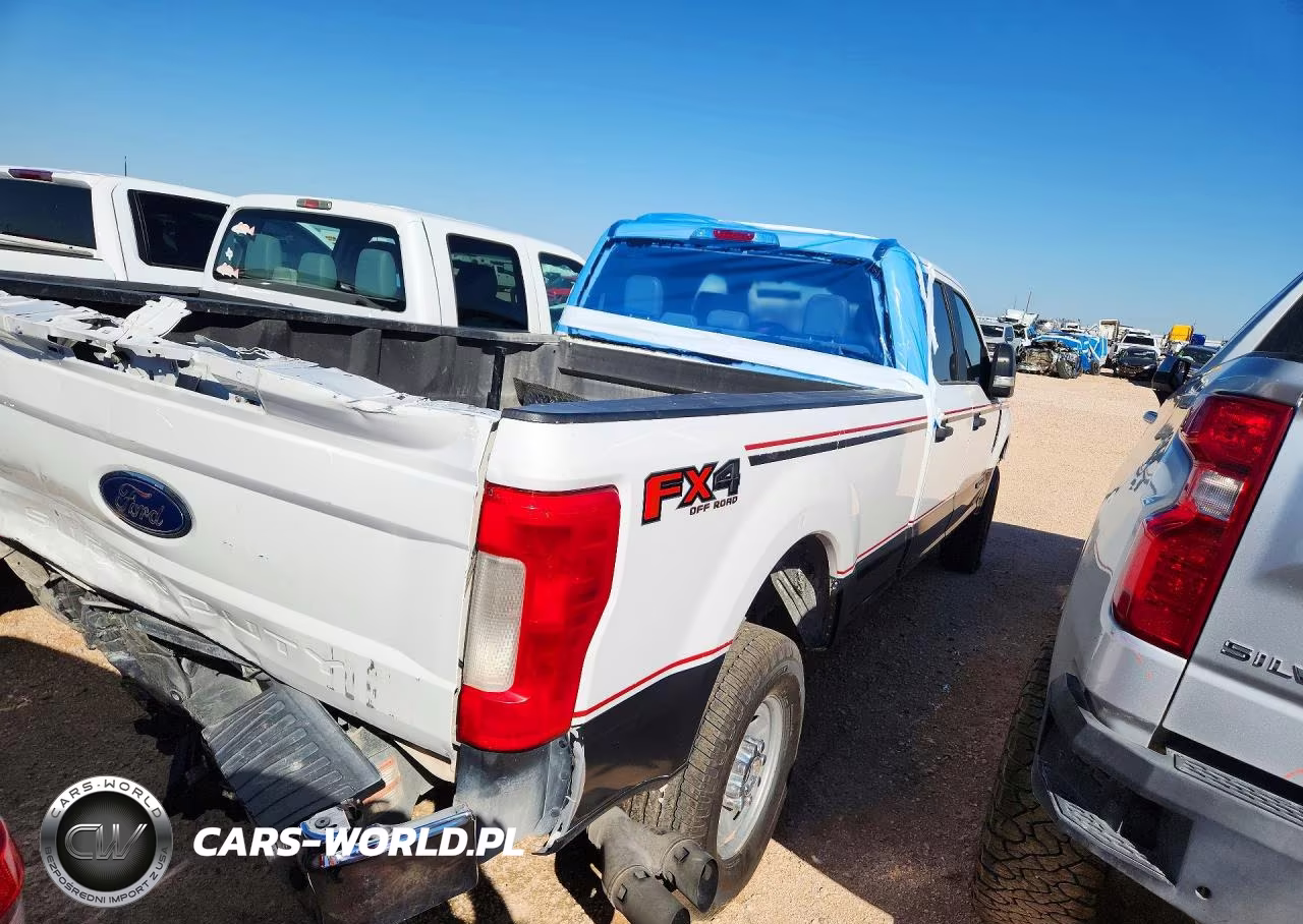 2019 Ford F250 Super Duty VIN:1FT7W2BT9KEC62606 - 3