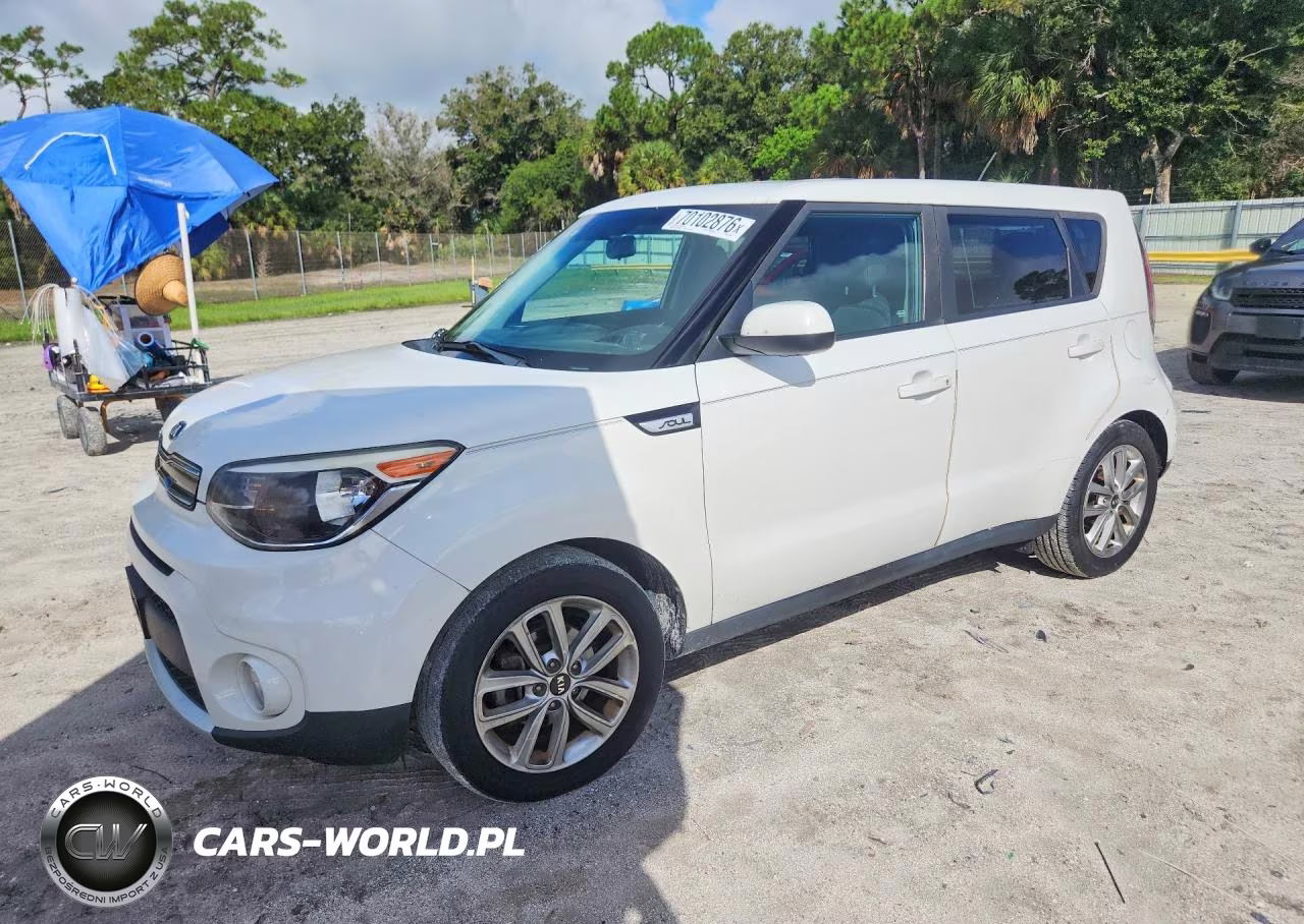 2017 Kia Soul + VIN:KNDJP3A51H7502627 - 1