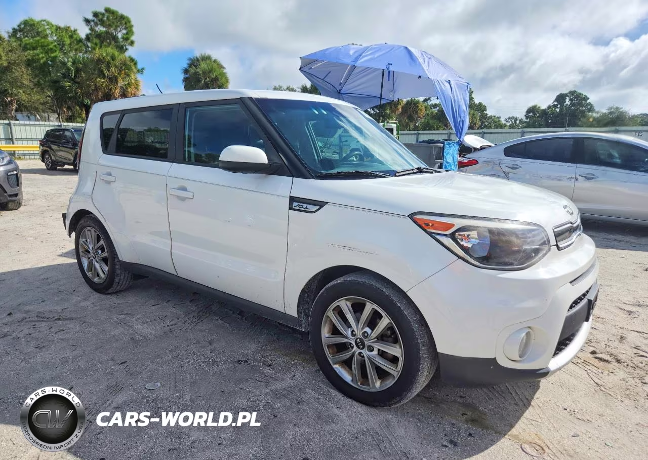 2017 Kia Soul + VIN:KNDJP3A51H7502627 - 4