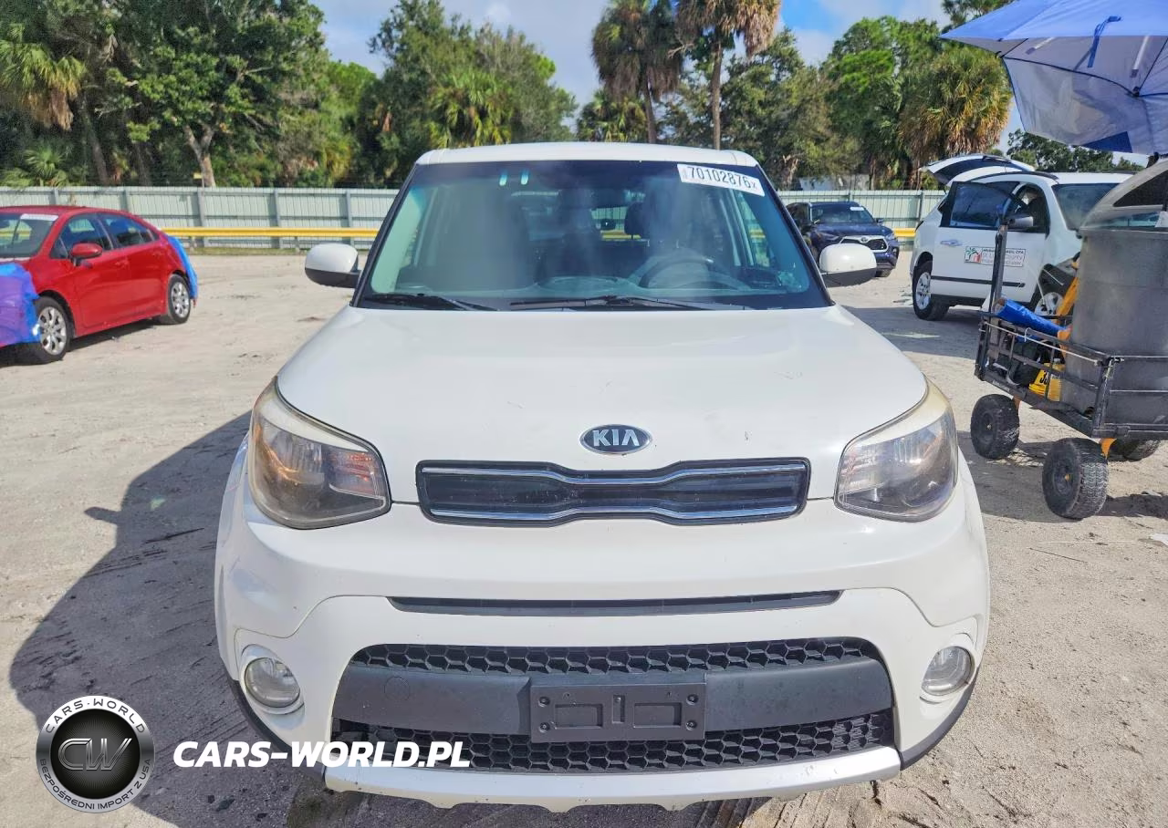2017 Kia Soul + VIN:KNDJP3A51H7502627 - 5
