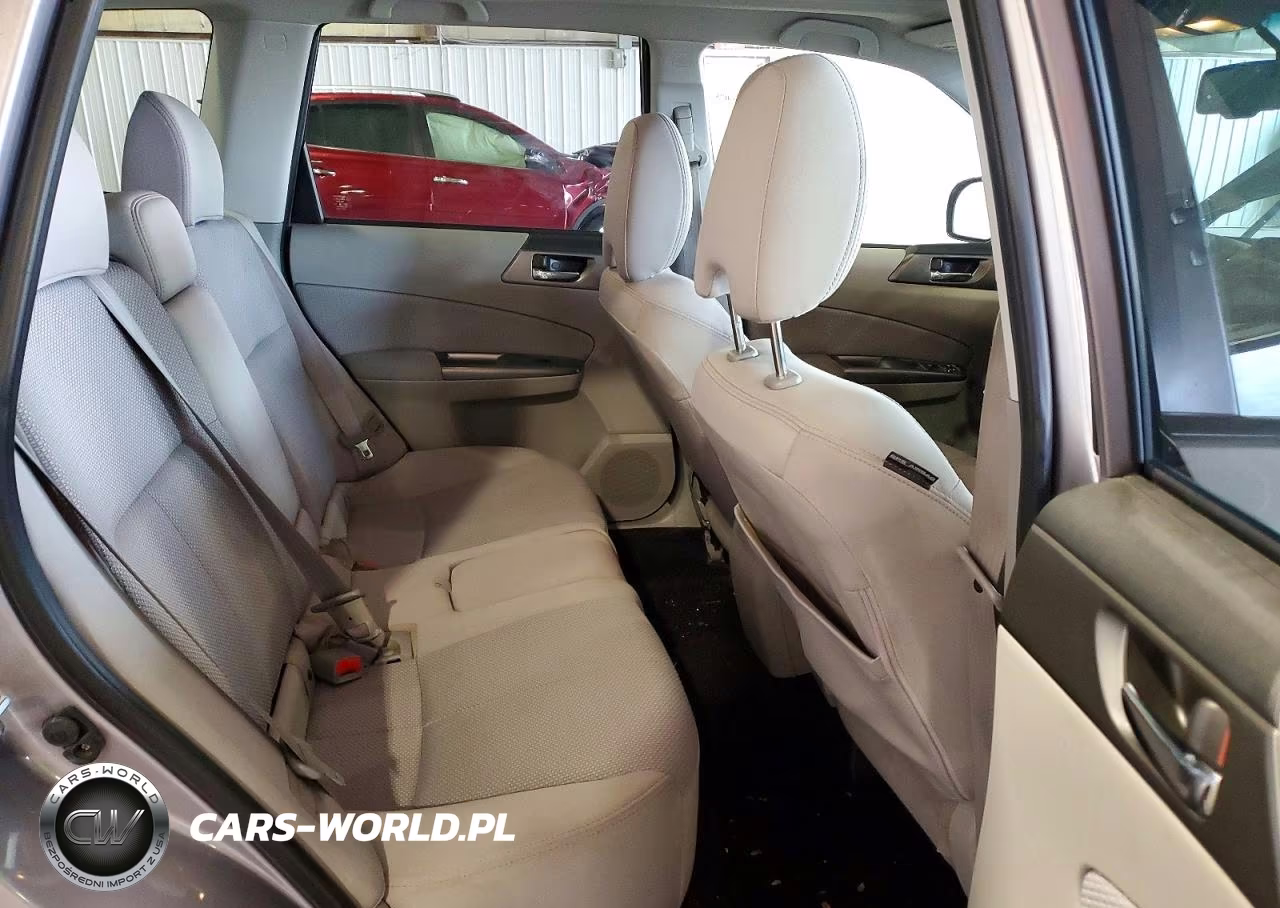 2011 Subaru Forester 2.5X Premium VIN:JF2SHBDC3BH703096 - 11