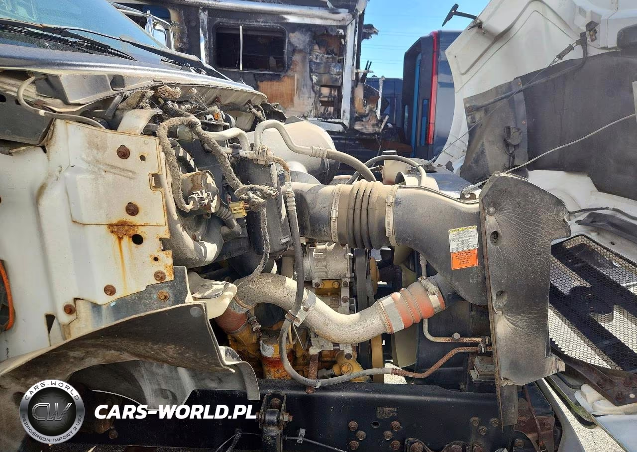 2004 Ford F650 Super Duty VIN:3FRNF65N14V667557 - 10