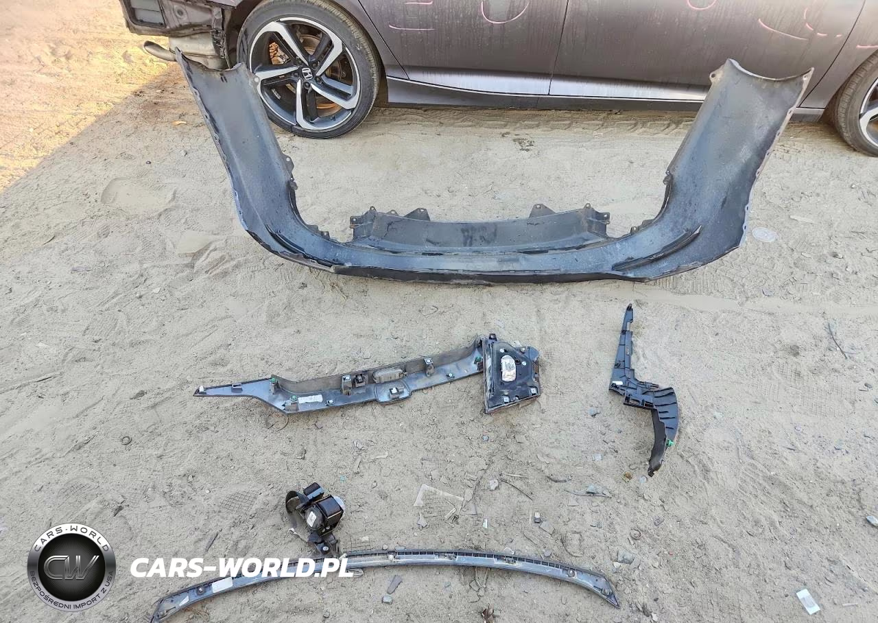 2018 Honda Accord Sport VIN:1HGCV1F32JA061420 - 12