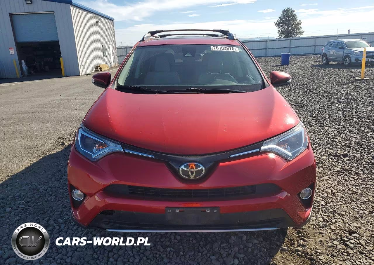 2017 Toyota Rav4 Xle VIN:2T3RFREV2HW678982 - 5
