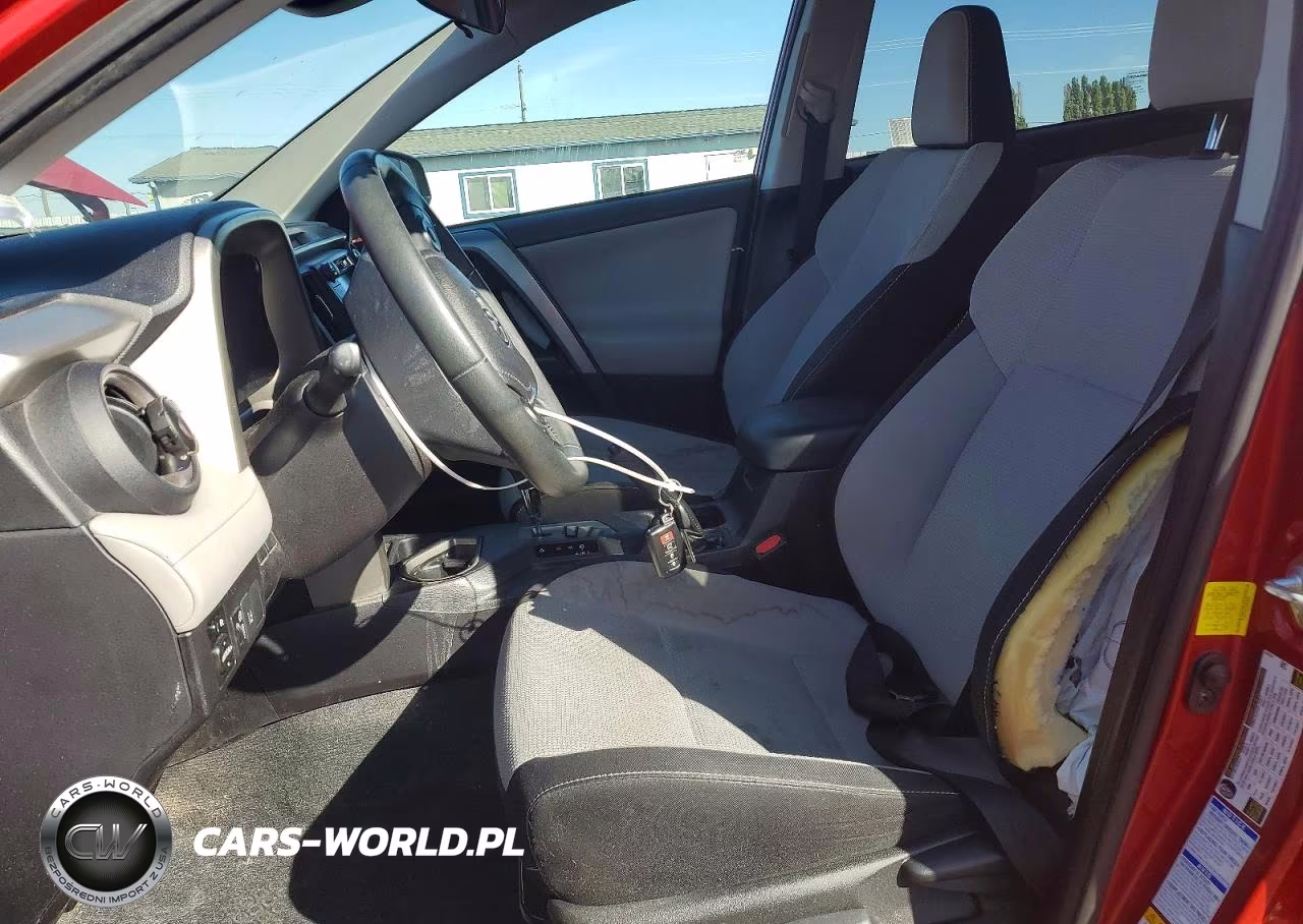 2017 Toyota Rav4 Xle VIN:2T3RFREV2HW678982 - 7