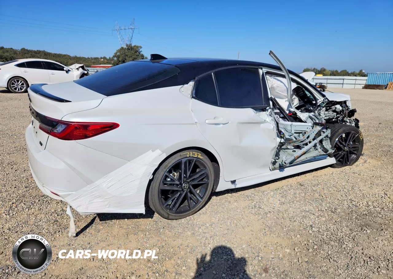 2025 Toyota Camry Xse VIN:4T1DBADK6SU020466 - 3