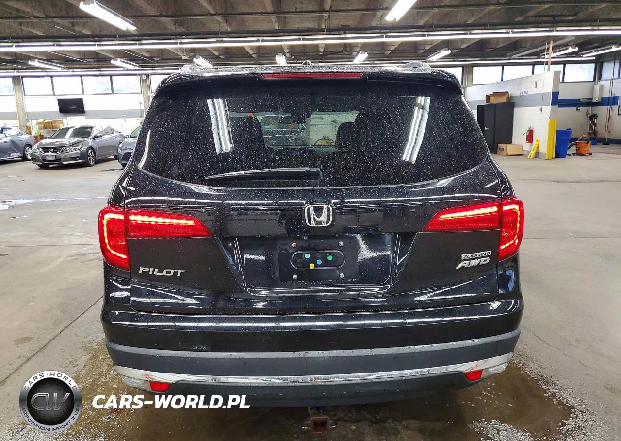 2017 Honda Pilot Touring VIN:5FNYF6H91HB027874 - 6