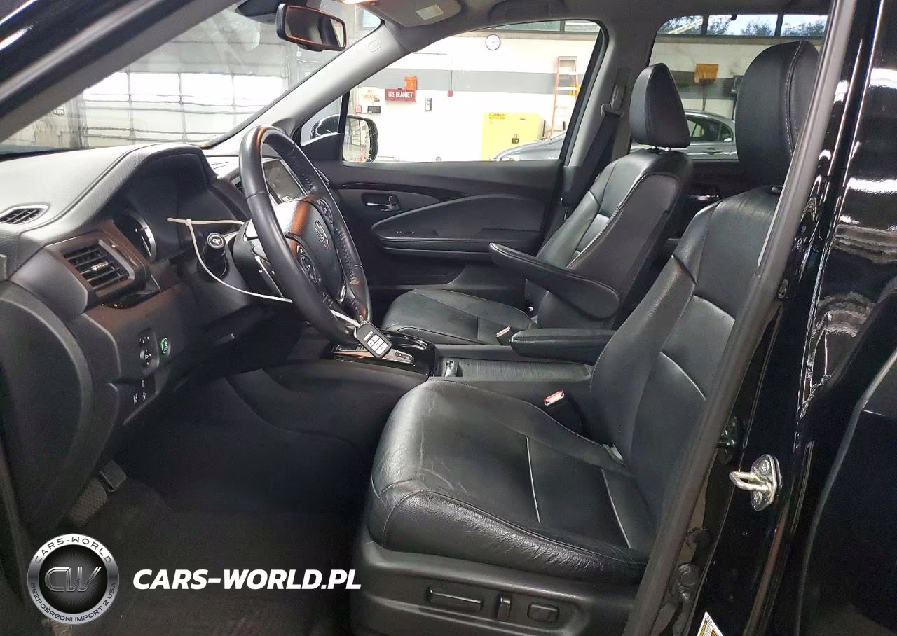 2017 Honda Pilot Touring VIN:5FNYF6H91HB027874 - 7