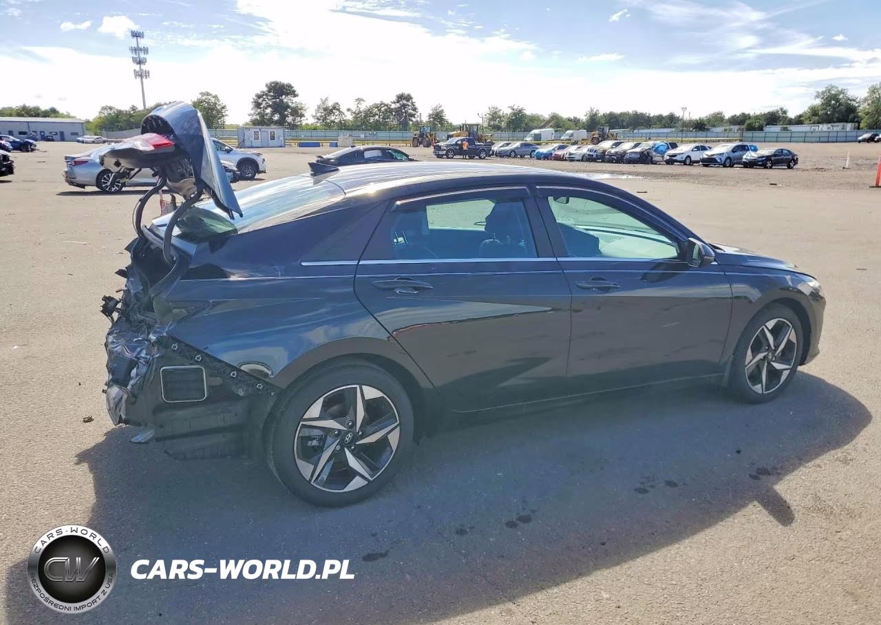2023 Hyundai Elantra Limited VIN:KMHLP4AG9PU382295 - 3