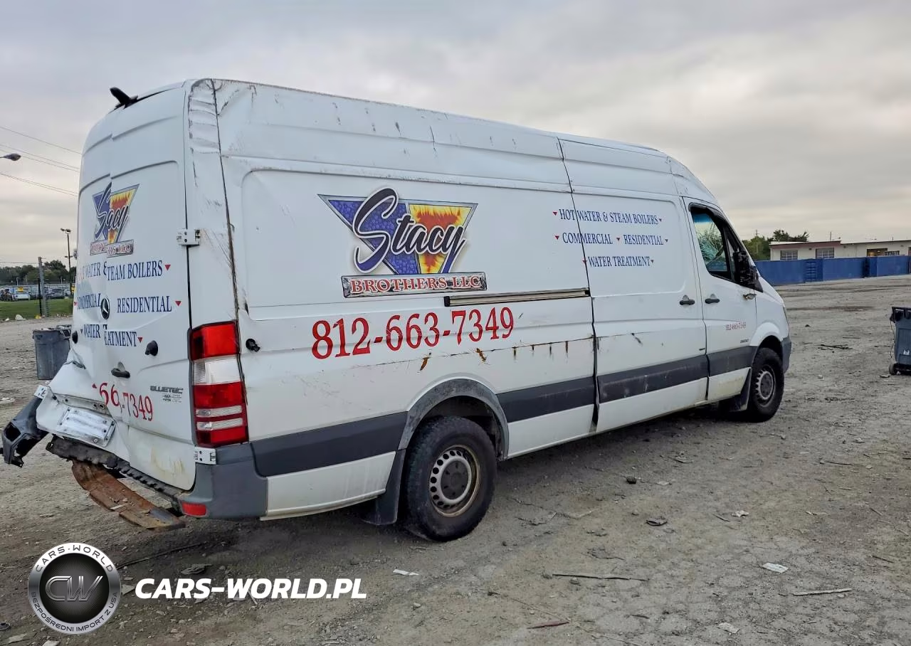 2015 Mercedes-Benz Sprinter 2500 Delivery Van VIN:WD3PE8DC9FP146216 - 3
