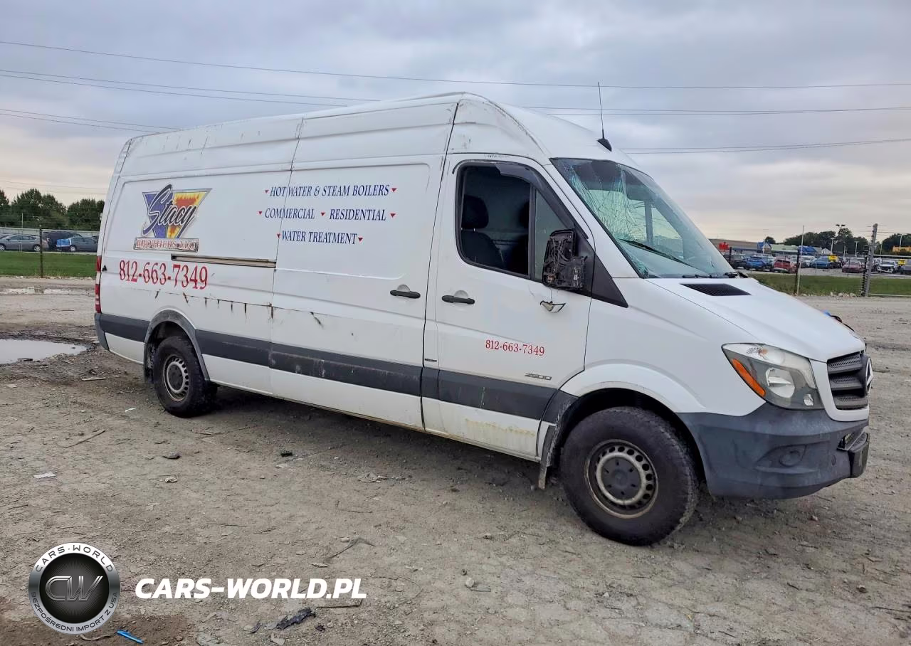2015 Mercedes-Benz Sprinter 2500 Delivery Van VIN:WD3PE8DC9FP146216 - 4