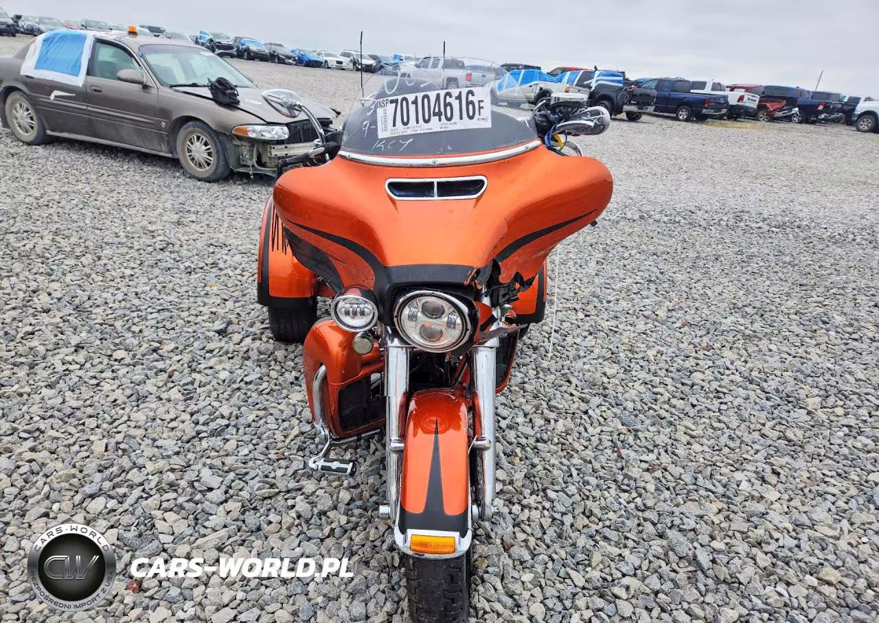 2019 Harley-Davidson Flhtcutg VIN:1HD1MAF17KB860014 - 2