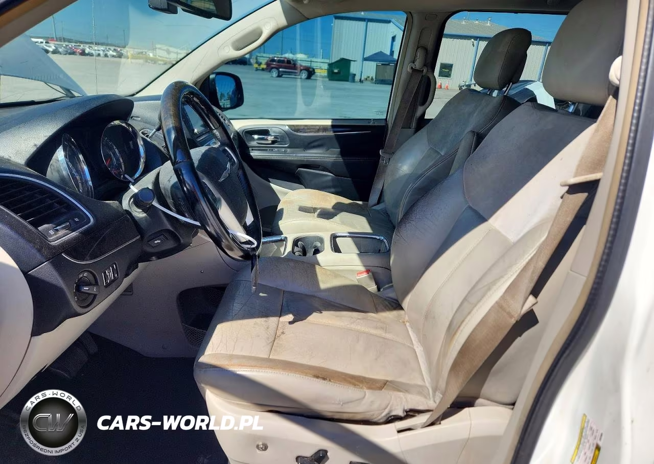 2012 Chrysler Town & Country Limited VIN:2C4RC1GGXCR273609 - 7