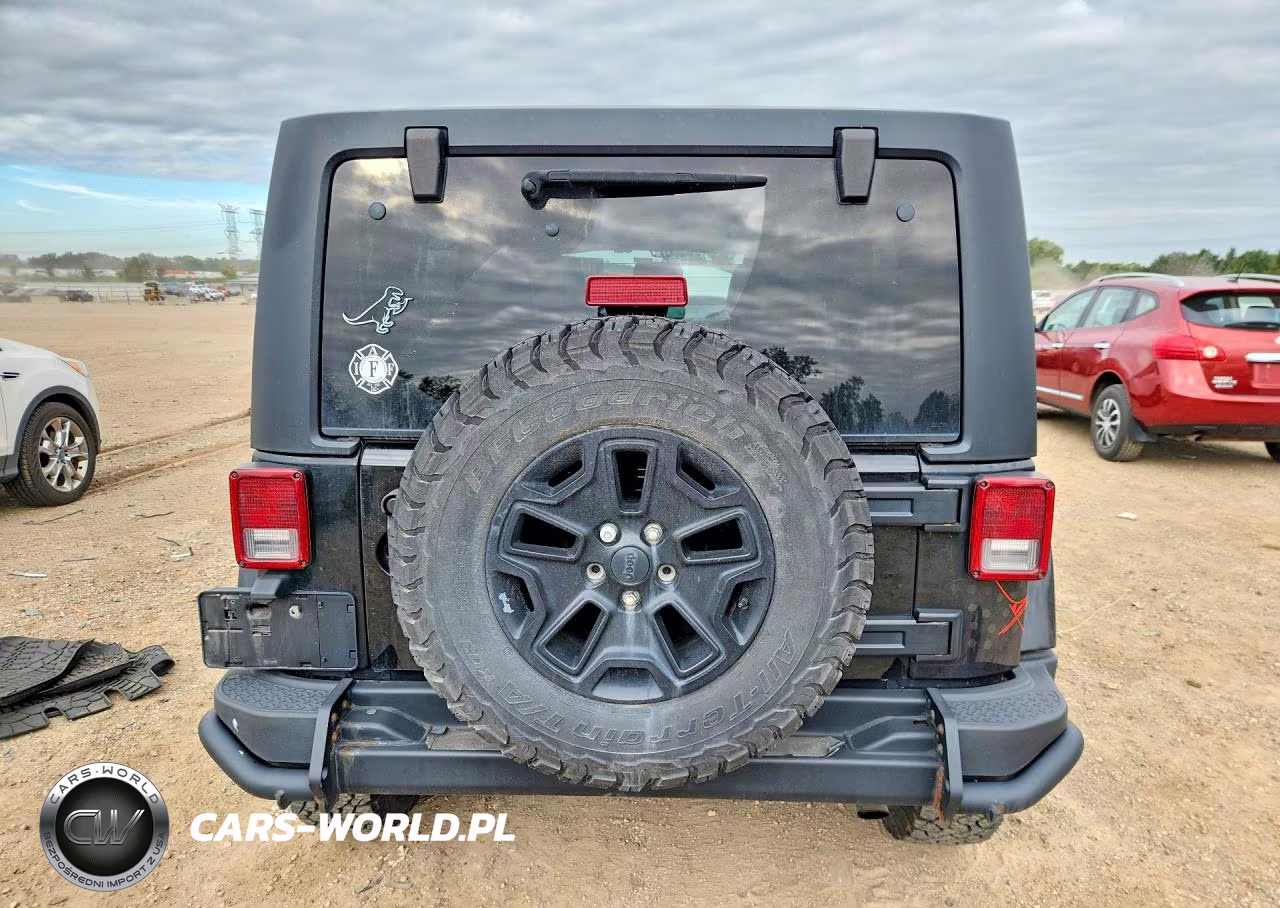2016 Jeep Wrangler Unlimited Sahara VIN:1C4BJWEG1GL260463 - 6