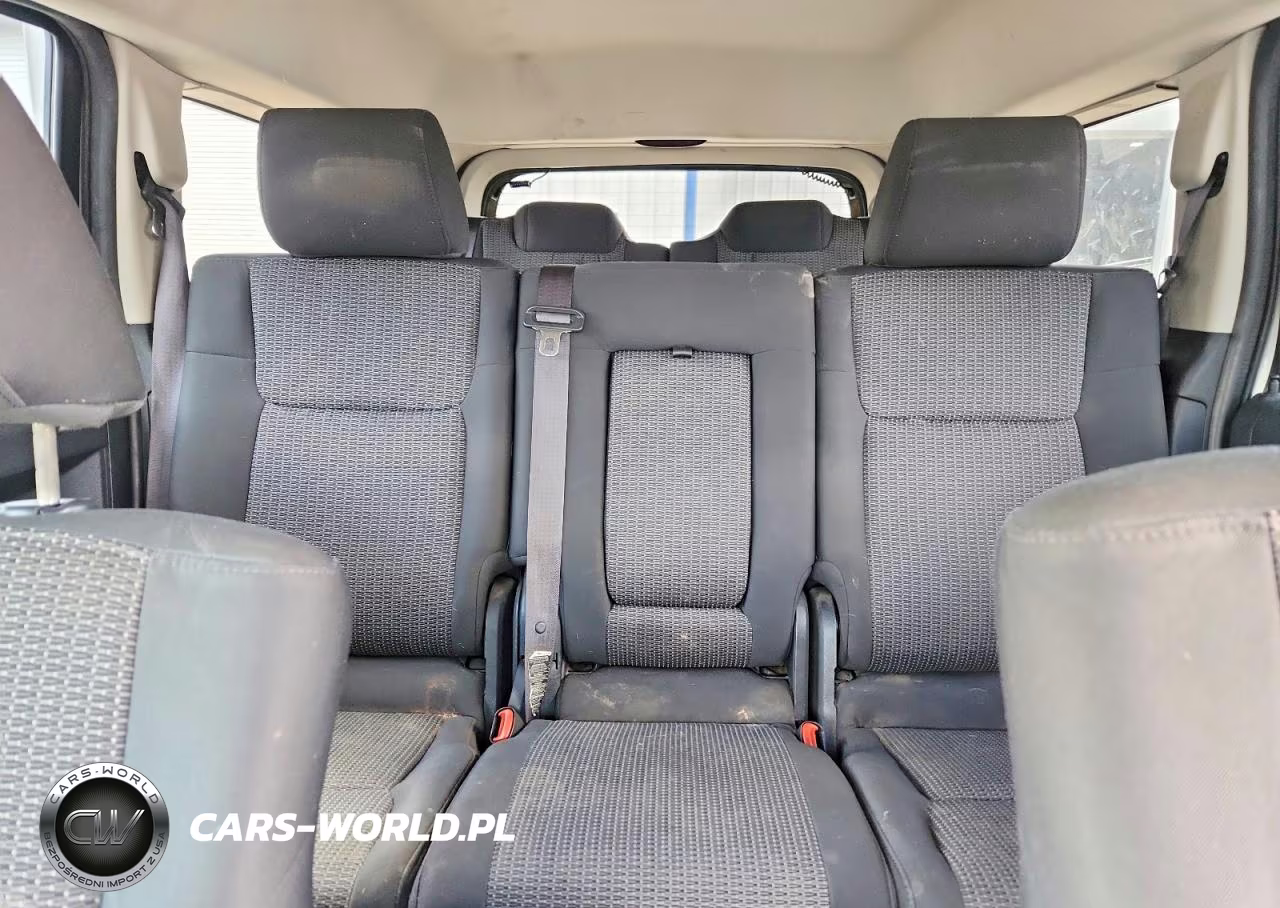 2010 Jeep Commander Sport VIN:1J4RH4GK5AC101687 - 10