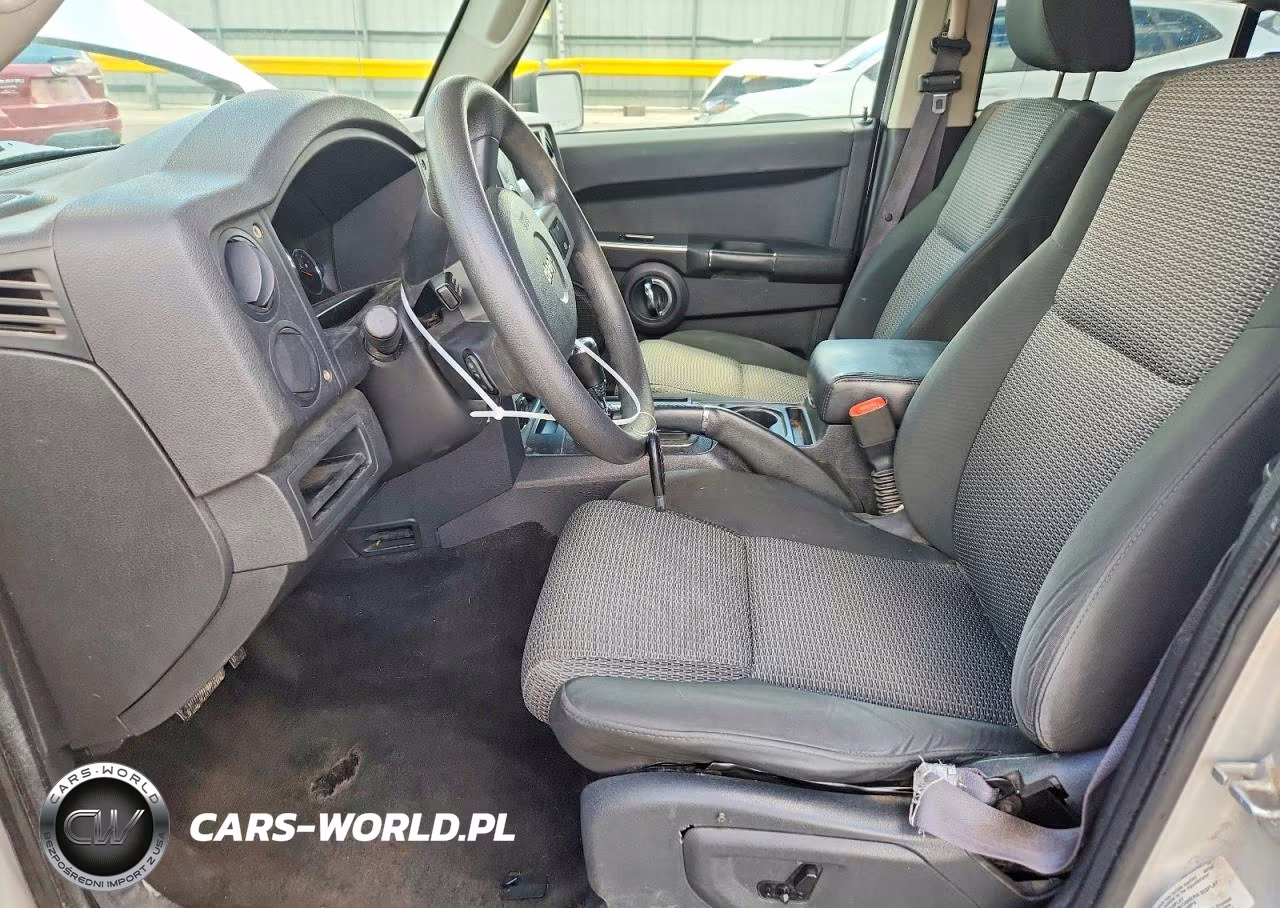 2010 Jeep Commander Sport VIN:1J4RH4GK5AC101687 - 7