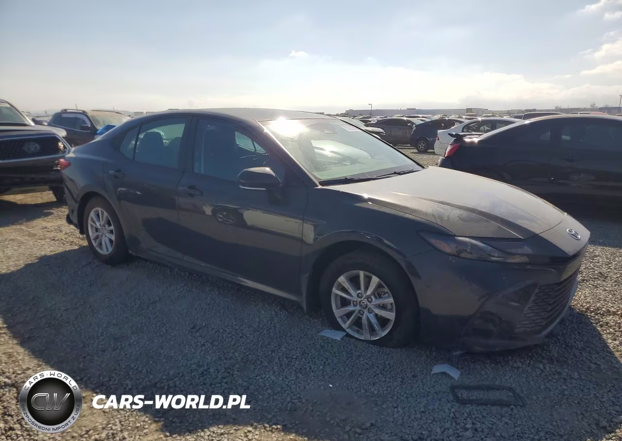 2026 Toyota Camry Le VIN:4T1DAACK2TU214370 - 4