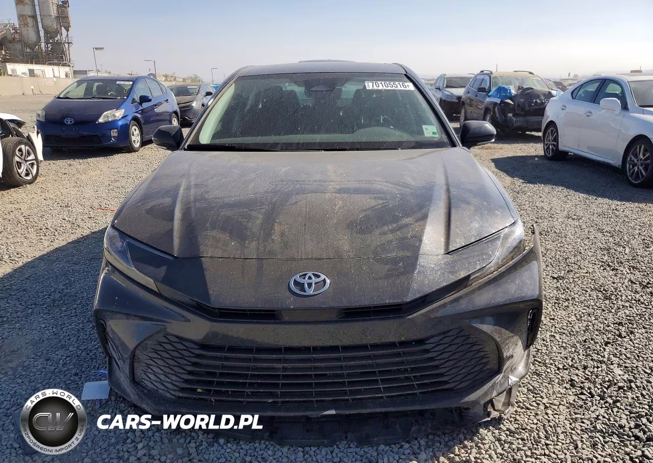 2026 Toyota Camry Le VIN:4T1DAACK2TU214370 - 5