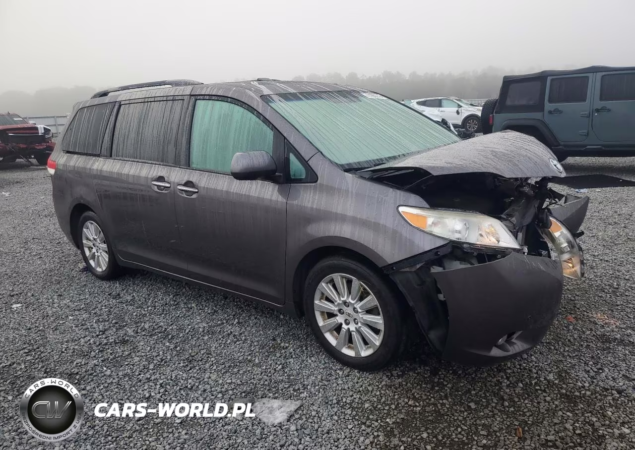 2011 Toyota Sienna Limited 7-Passenger VIN:5TDYK3DC1BS024519 - 4