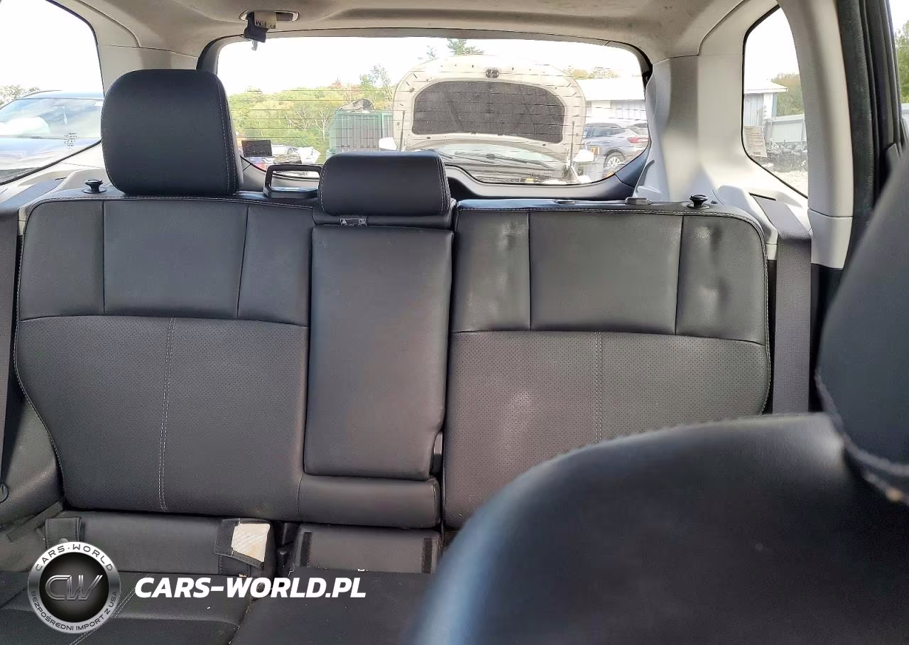 2018 Subaru Forester 2.5I Touring VIN:JF2SJAWCXJH507909 - 10