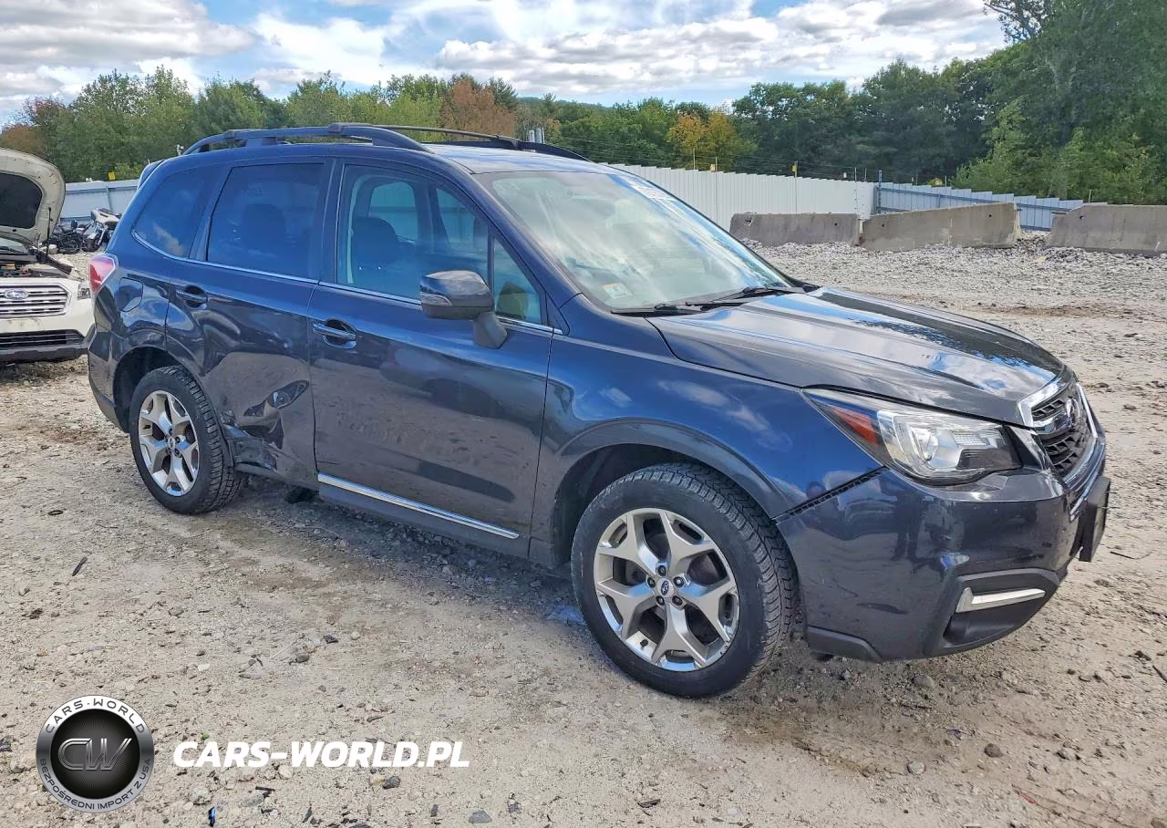 2018 Subaru Forester 2.5I Touring VIN:JF2SJAWCXJH507909 - 4