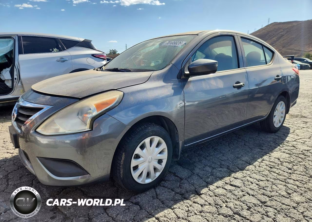 2016 Nissan Versa 1.6 S Plus