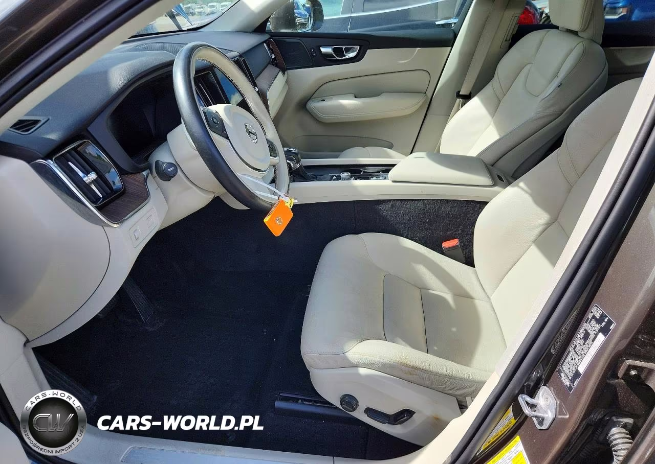 2021 Volvo Xc60 T5 Momentum VIN:YV4102RK6M1886200 - 7