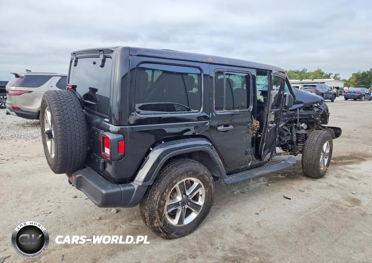 2022 Jeep Wrangler Unlimited Sahara VIN:1C4HJXEM3NW241821 - 3