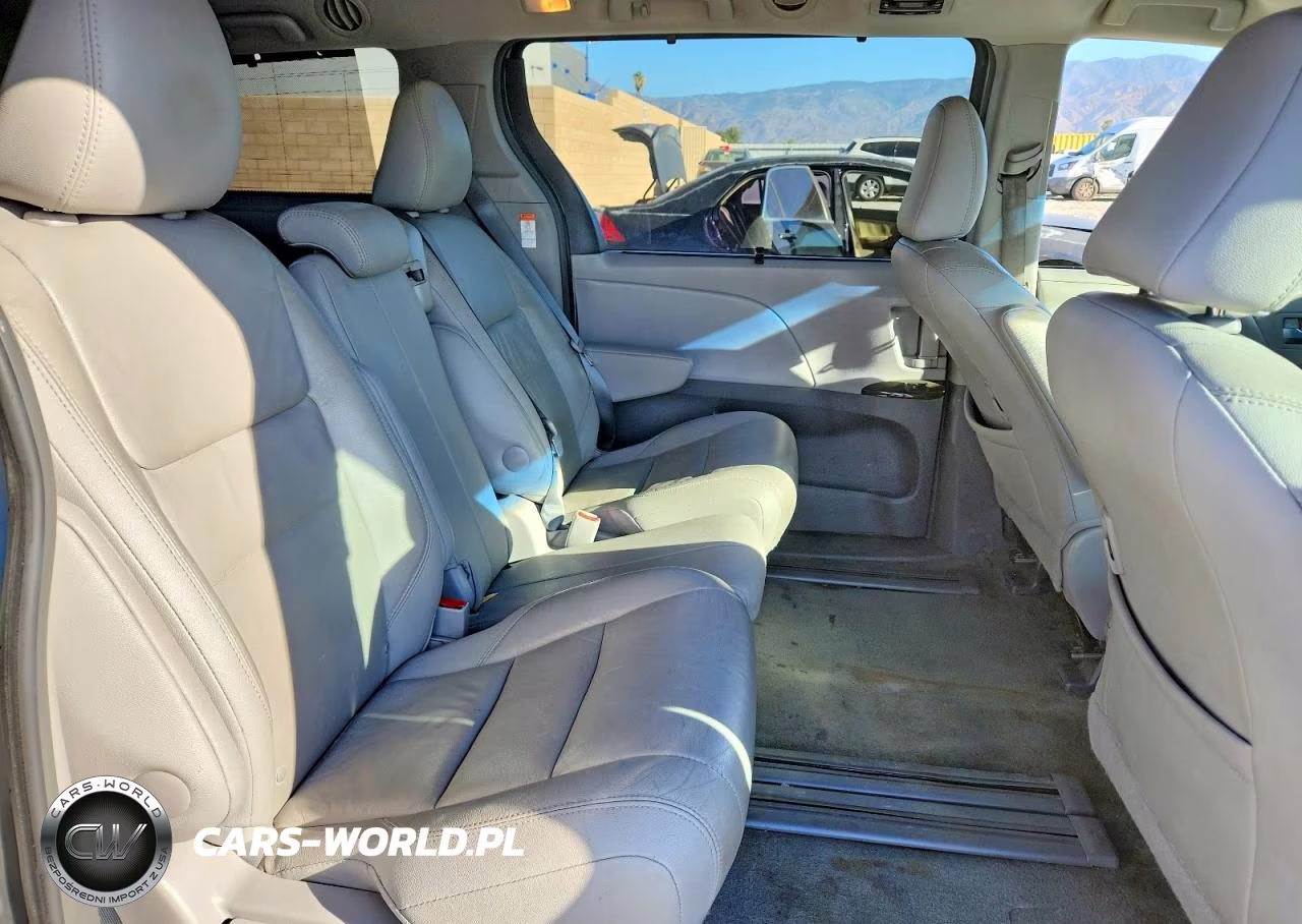 2017 Toyota Sienna Xle 8-Passenger VIN:5TDYZ3DC0HS864389 - 11