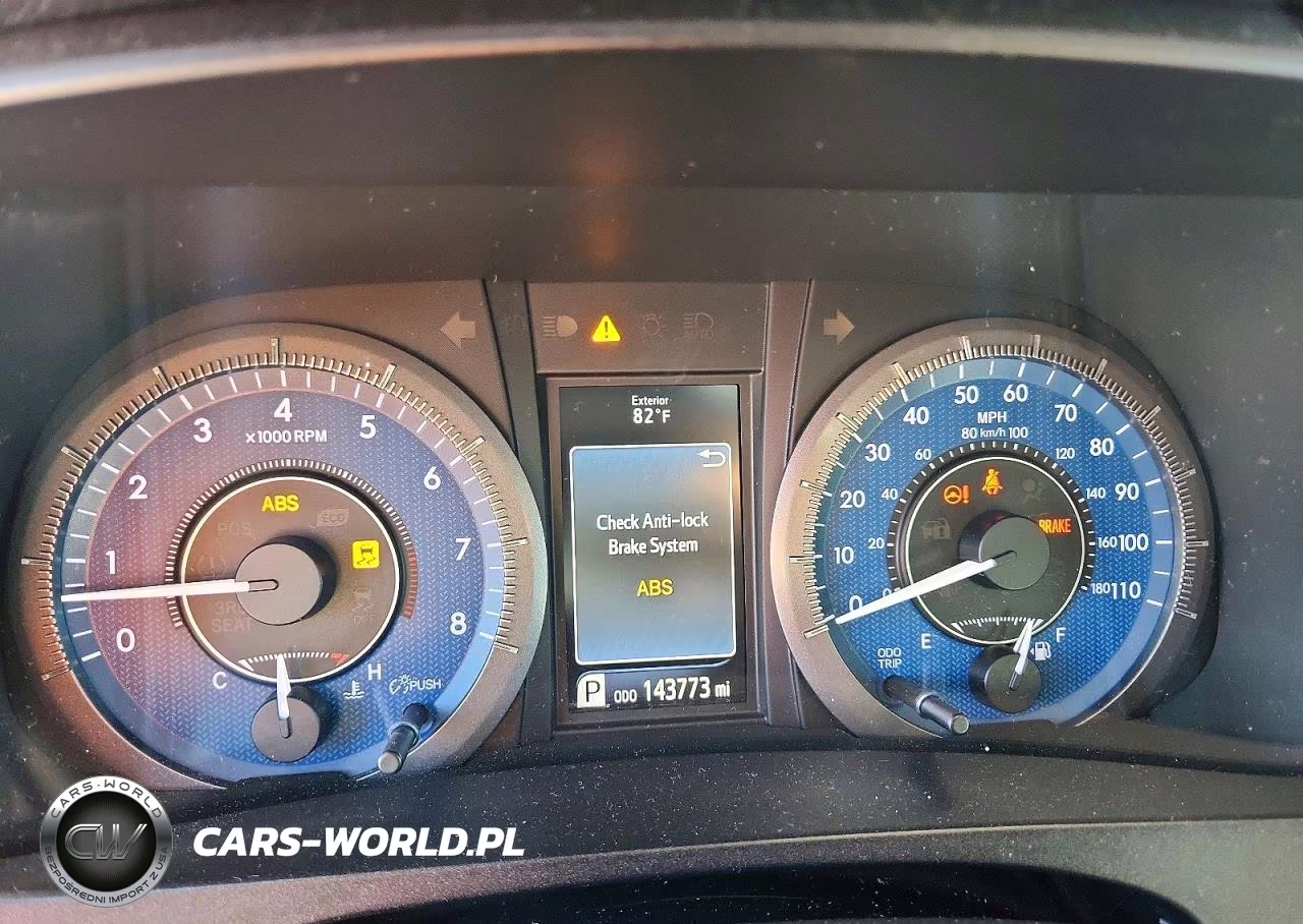 2017 Toyota Sienna Xle 8-Passenger VIN:5TDYZ3DC0HS864389 - 9