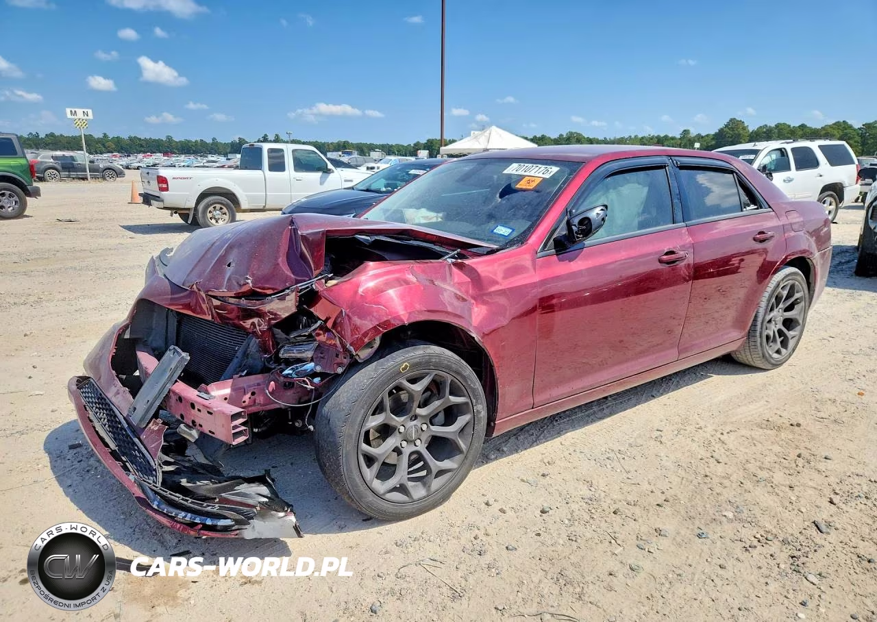 2019 Chrysler 300 Touring