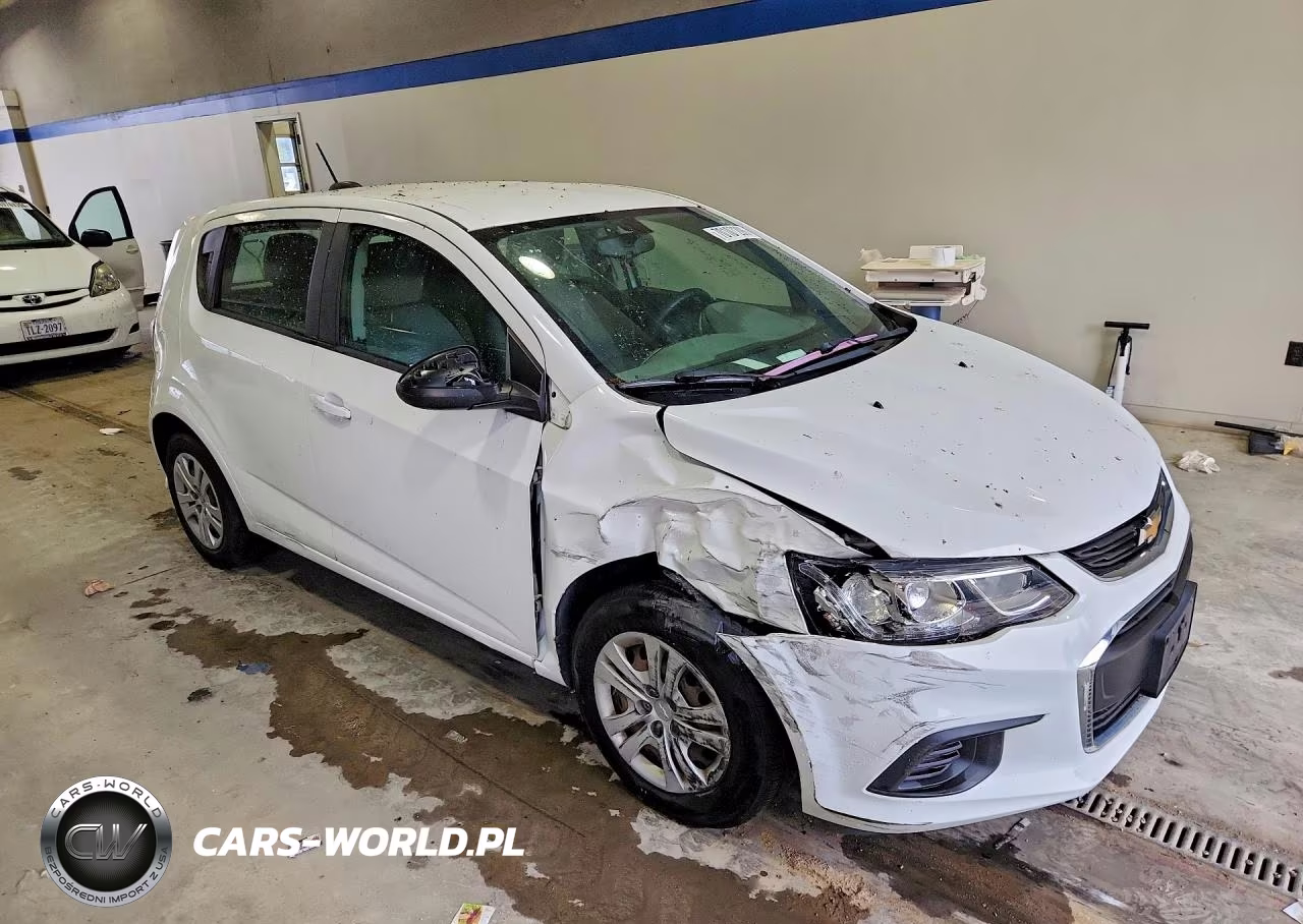 2017 Chevrolet Sonic VIN:1G1JG6SH4H4173538 - 4