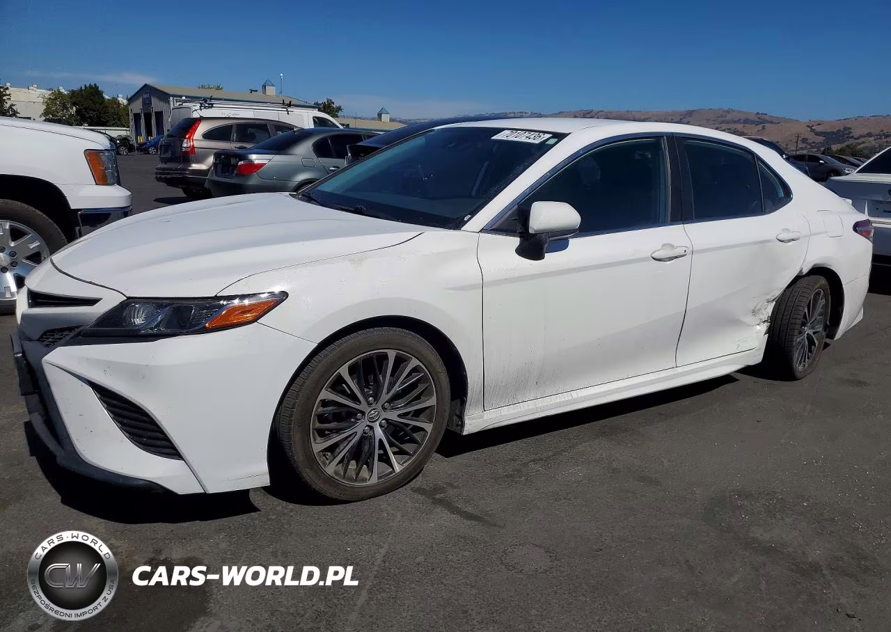 2020 Toyota Camry Se